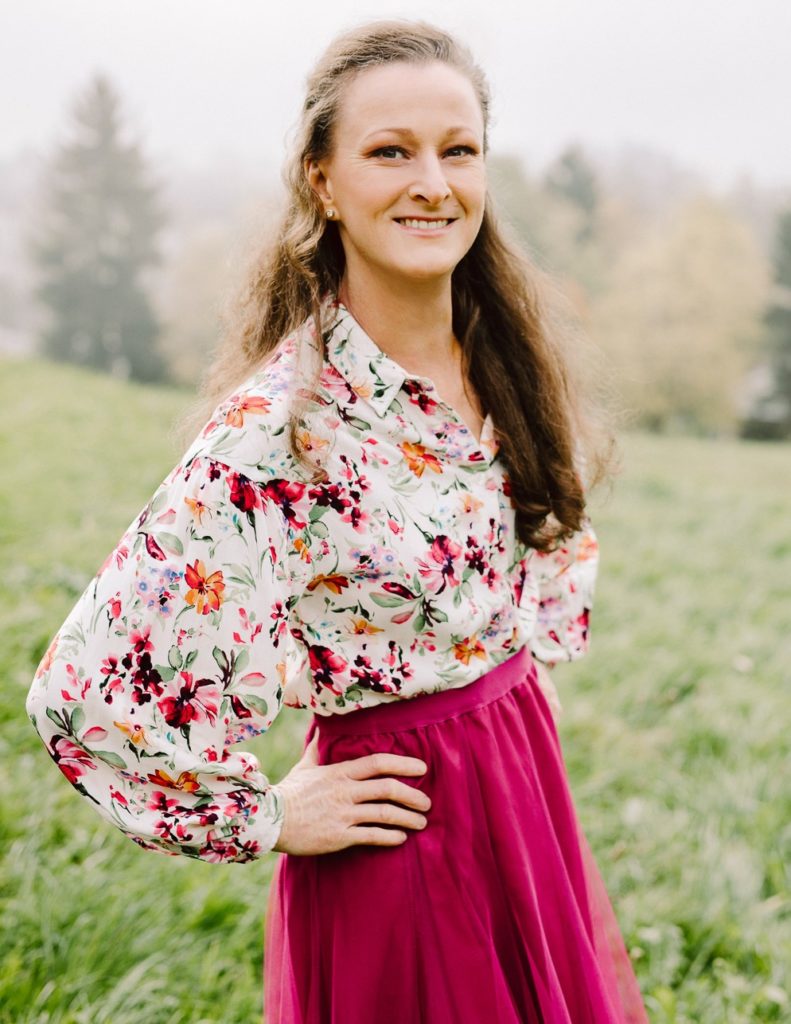 Ekaterina Zwyssig AI visual content creator